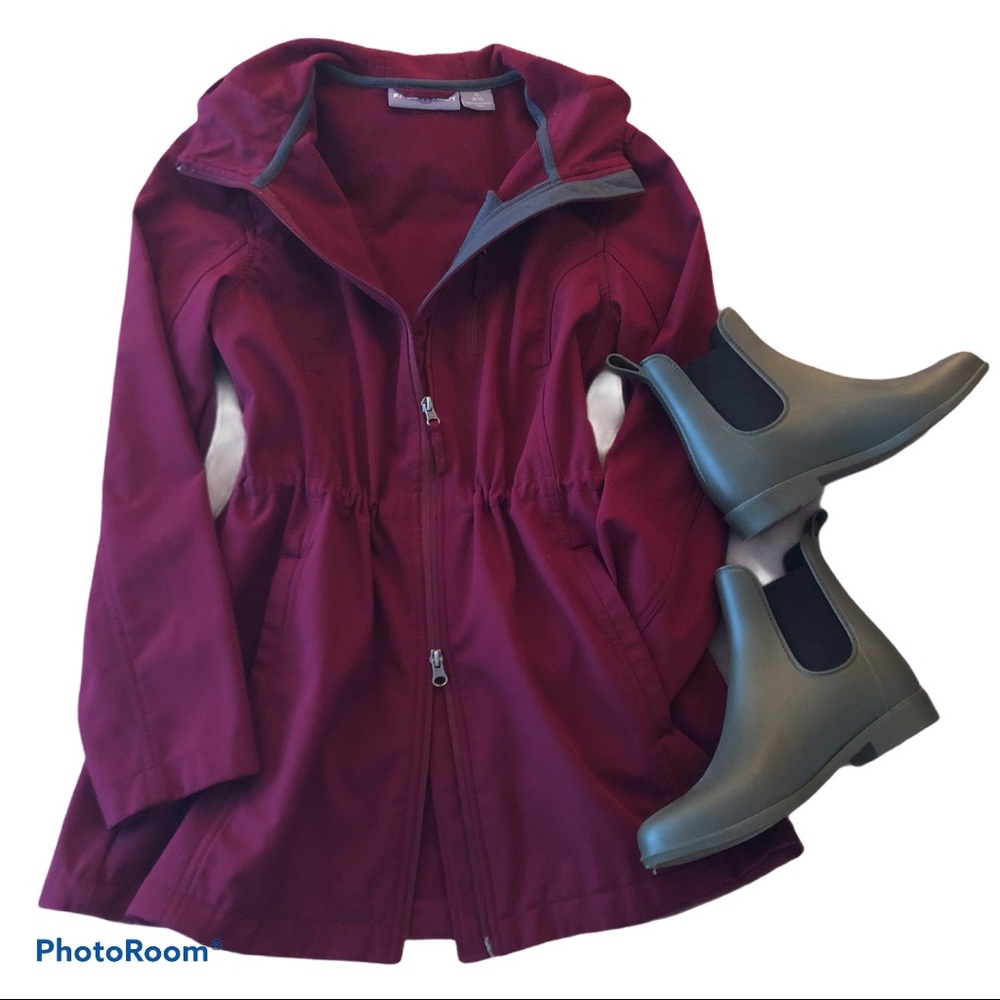 FREE TECH water resistant outdoor jacket